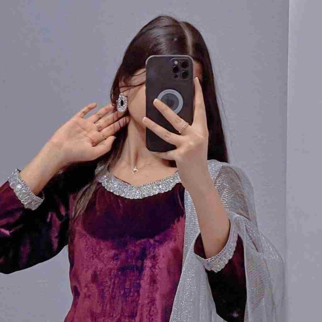 Cute Insta DP for Girls