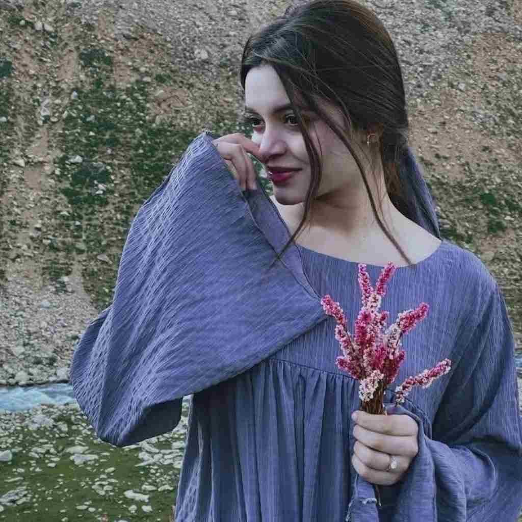 Cute Insta DP for Girls